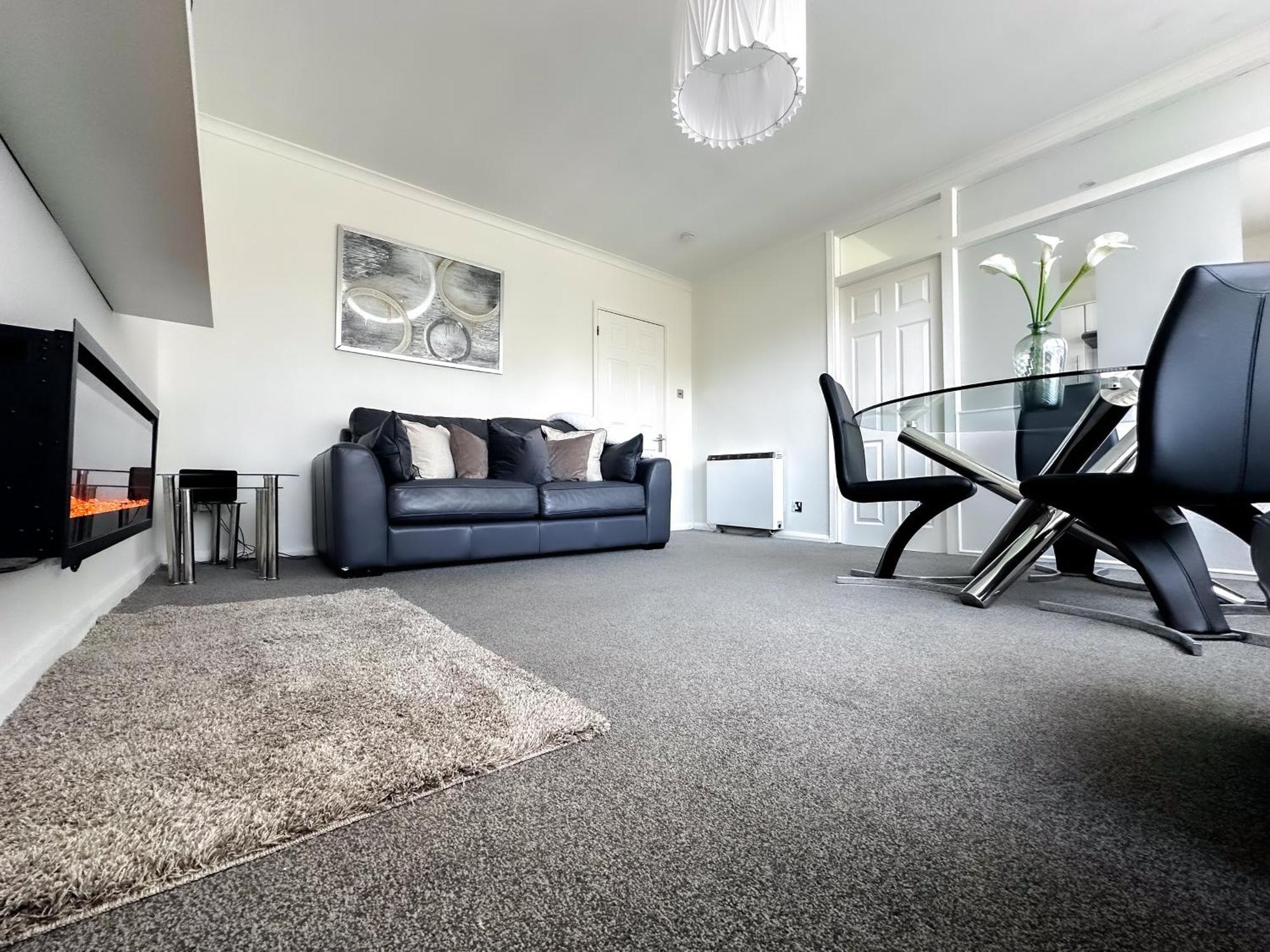 Contemporary And Cosy Birmingham Apartment- Free Parking & Wi-Fi ภายนอก รูปภาพ